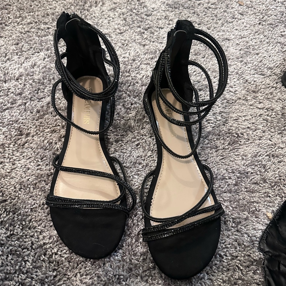 Dream Paris flat sandals, zip up hill , size 9